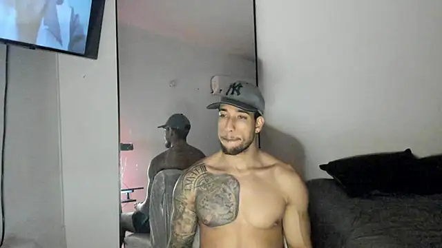 ThiagoLugo online show from 09/18/25, 05:21