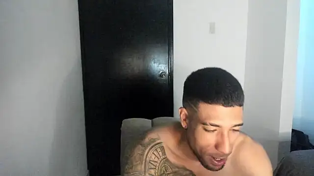 ThiagoLugo online show from 04/11/26, 07:45