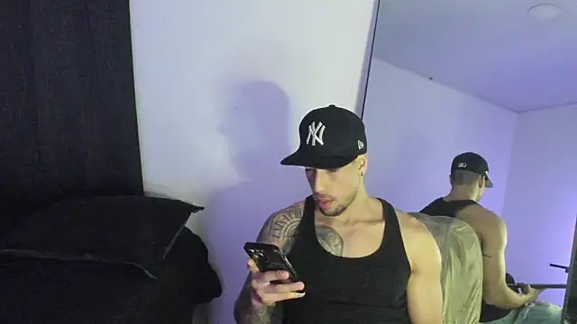 ThiagoLugo online show from 11/22/25, 04:33