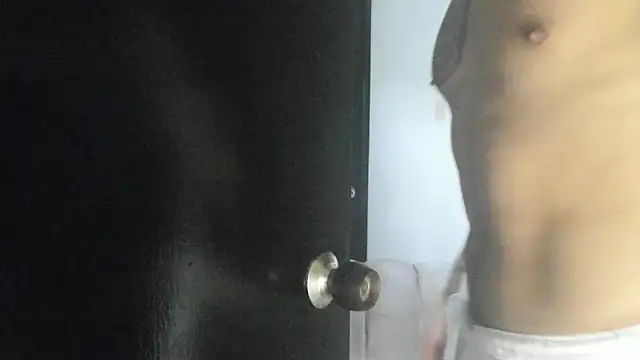 Snapshot of ThiagoLugo chatting on 06/17/26, 04:06 ThiagoLugo online show from 06/17/26, 04:06