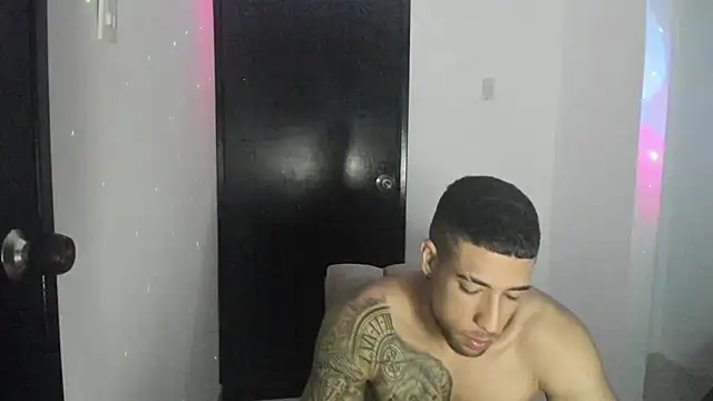 Snapshot of ThiagoLugo chatting on 06/16/26, 04:34 ThiagoLugo online show from 06/16/26, 04:34