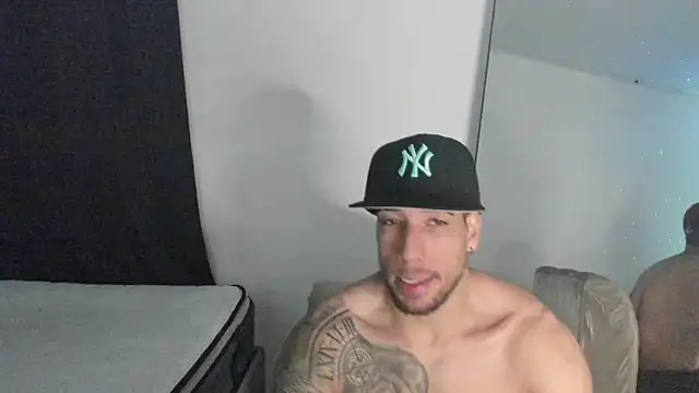 ThiagoLugo online show from 04/05/26, 02:51