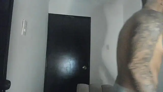 Snapshot of ThiagoLugo chatting on 06/26/26, 05:57 ThiagoLugo online show from 06/26/26, 05:57