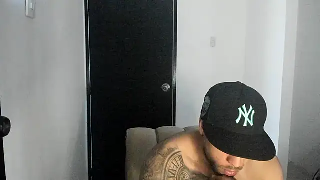 ThiagoLugo online show from 05/28/26, 04:13
