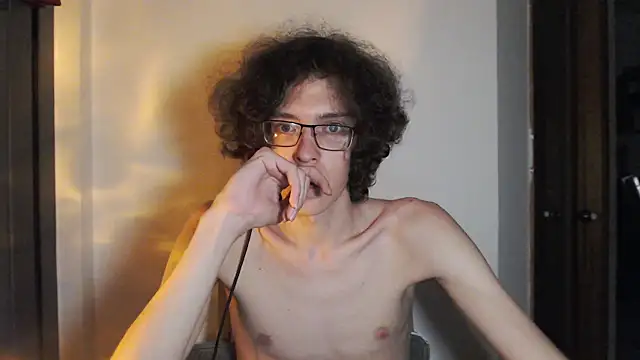 LovesomeCookie online show from 05/04/26, 04:43