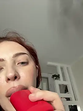 Snapshot of Hannah_xBaby chatting on 10/26/25, 01:11 Hannah xBaby online show from 10/26/25, 01:11