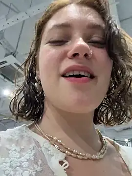 Snapshot of lucy-joy chatting on 09/09/25, 11:30 lucy-joy online show from 09/09/25, 11:30