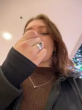 Snapshot of lucy-joy chatting on 02/03/26, 12:21 lucy-joy online show from 02/03/26, 12:21