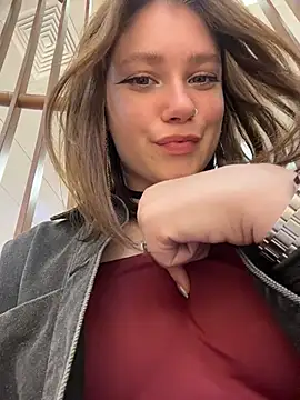 lucy-joy online show from 04/04/26, 09:38