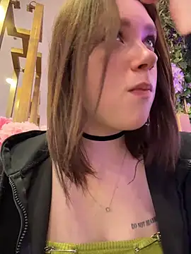 lucy-joy online show from 03/05/26, 08:55