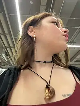 lucy-joy online show from 11/30/25, 07:20