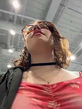 lucy-joy online show from 11/27/25, 11:21