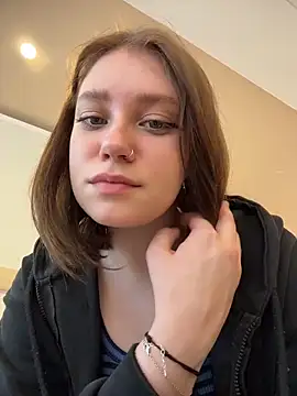 lucy-joy online show from 04/07/26, 10:06