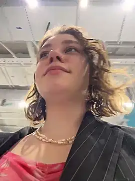 lucy-joy online show from 10/24/25, 10:36