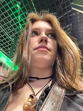 lucy-joy online show from 04/03/26, 09:16