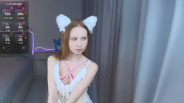 FoxyMira online show from 11/07/25, 01:15