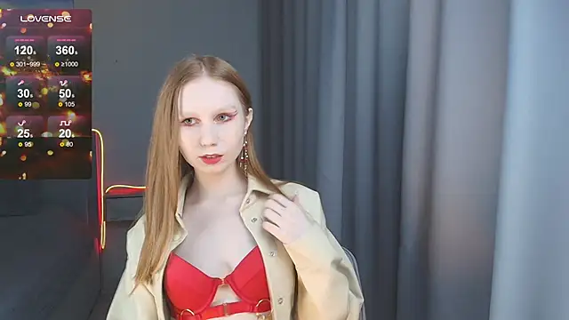 FoxyMira online show from 12/05/25, 01:43