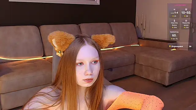 FoxyMira online show from 04/11/26, 06:55