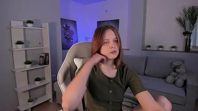 AlicePill online show from 10/11/25, 02:12