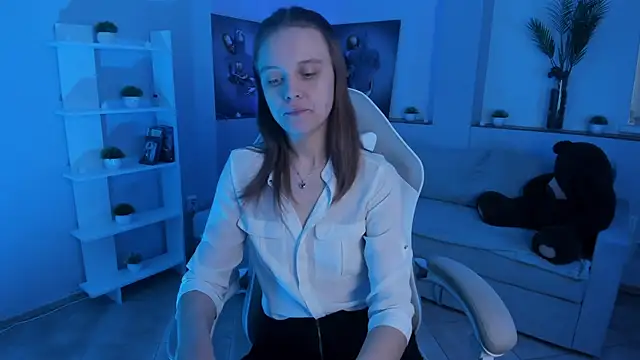 AlicePill online show from 11/21/25, 03:05