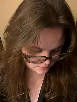 Snapshot of MariaMirabella chatting on 11/11/25, 07:19 MariaMirabella online show from 11/11/25, 07:19