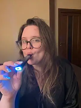 Snapshot of MariaMirabella chatting on 11/12/25, 05:17 MariaMirabella online show from 11/12/25, 05:17