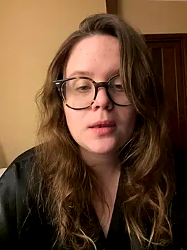 Snapshot of MariaMirabella chatting on 11/05/25, 10:24 MariaMirabella online show from 11/05/25, 10:24