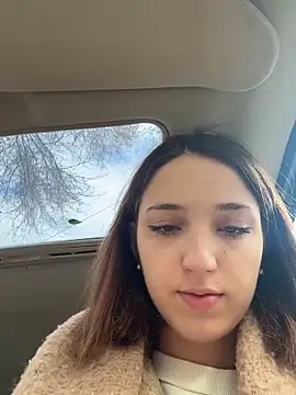 DollyTall online show from 10/27/25, 07:42