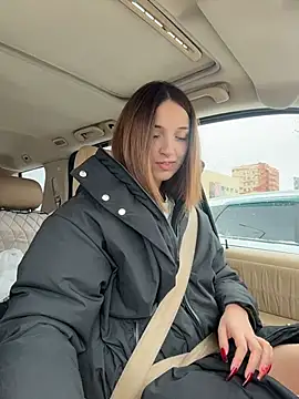 DollyTall online show from 11/10/25, 07:46