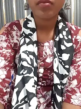 Snapshot of AnkitaDevi chatting on 10/17/25, 04:49 AnkitaDevi online show from 10/17/25, 04:49