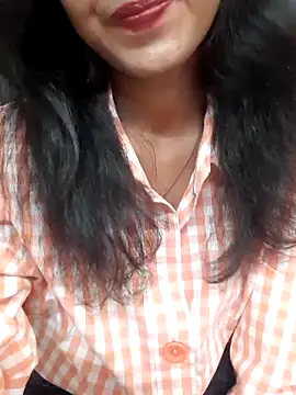 Snapshot of AnkitaDevi chatting on 09/26/25, 04:19 AnkitaDevi online show from 09/26/25, 04:19
