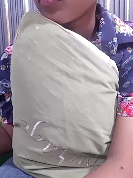 Snapshot of AnkitaDevi chatting on 11/11/25, 03:56 AnkitaDevi online show from 11/11/25, 03:56