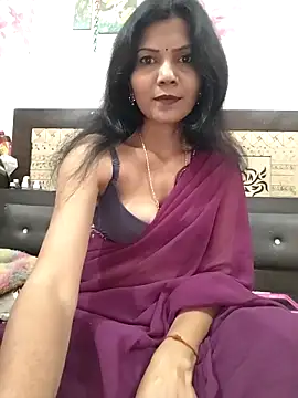 Yourhotsweetgirl online show from 11/17/25, 05:06