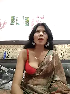 Snapshot of Yourhotsweetgirl chatting on 09/10/25, 04:44 Yourhotsweetgirl online show from 09/10/25, 04:44