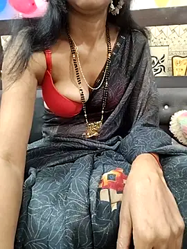 Yourhotsweetgirl online show from 11/12/25, 03:43