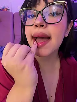 Emily Taylor2 online show from 02/08/26, 10:07