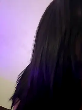 Emily Taylor2 online show from 12/19/25, 02:04