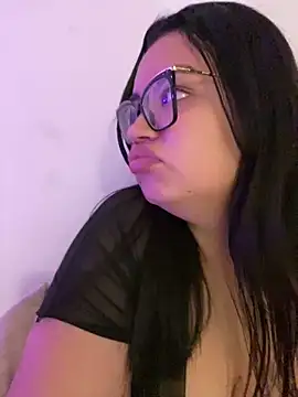 Emily Taylor2 online show from 12/20/25, 02:03