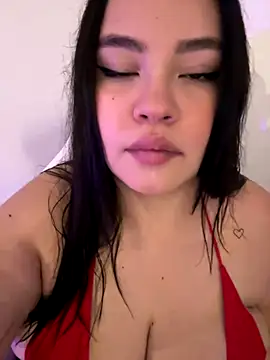 Emily Taylor2 online show from 12/21/25, 02:13