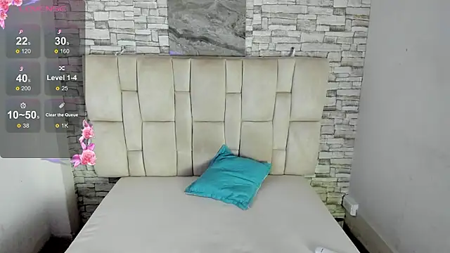 Snapshot of Celesste_doll chatting on 02/21/26, 01:13 Celesste doll online show from 02/21/26, 01:13