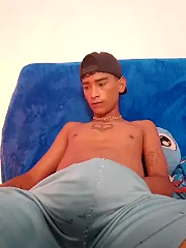 Snapshot of gabo_hotboy chatting on 04/04/26, 09:54 gabo hotboy online show from 04/04/26, 09:54