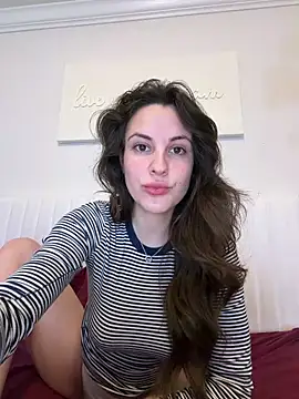 heyitsmadig online show from 04/10/26, 01:40