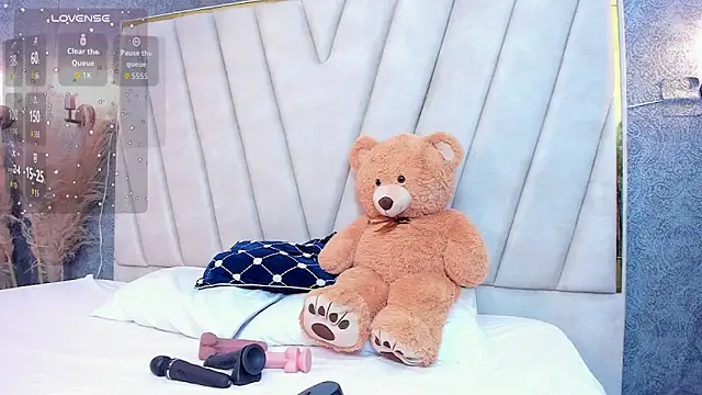 AmyStar1 online show from 11/22/25, 09:24