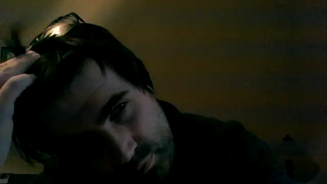 Snapshot of ynroh_87 chatting on 01/09/26, 02:35 ynroh 87 online show from 01/09/26, 02:35