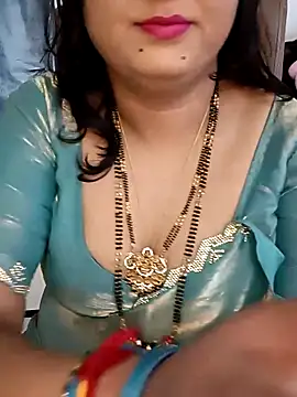 Niharika555 online show from 04/13/26, 07:34