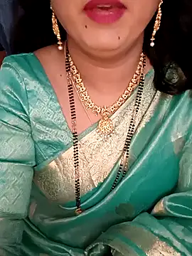 Snapshot of Niharika555 chatting on 04/24/26, 12:07 Niharika555 online show from 04/24/26, 12:07