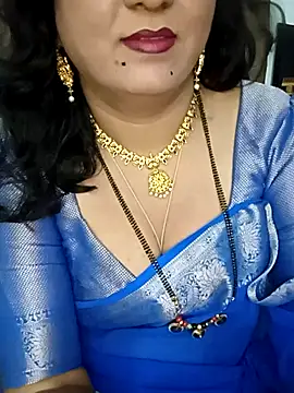 Snapshot of Niharika555 chatting on 05/21/26, 04:26 Niharika555 online show from 05/21/26, 04:26