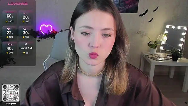 ArleneThomas online show from 11/06/25, 01:37