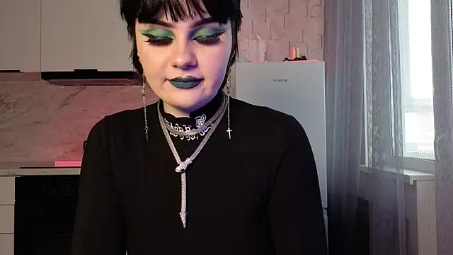 IntrigueYourDay online show from 05/15/26, 07:06