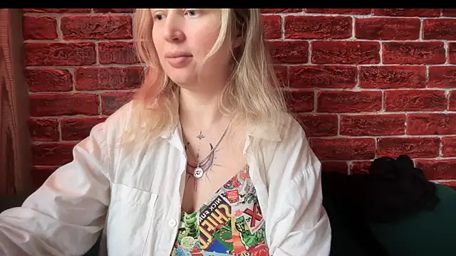 CitrusBlissss online show from 10/24/25, 02:10